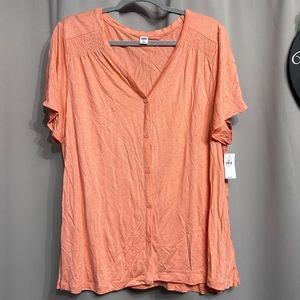 NWT Old Navy Top - Button down the front - Short Sleeves